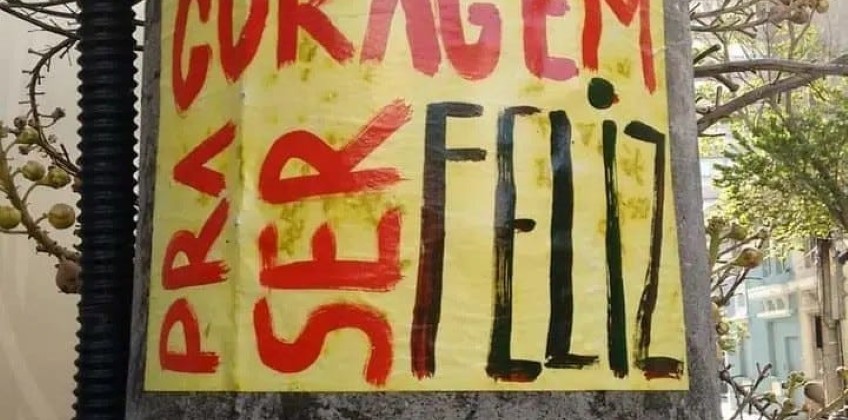 O passado é uma roupa que não nos serve mais